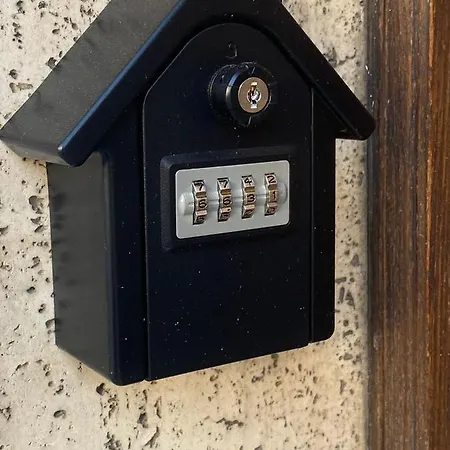 Casa Celeste, Bilocale Nel Pieno Centro Di Alassio Exterior foto