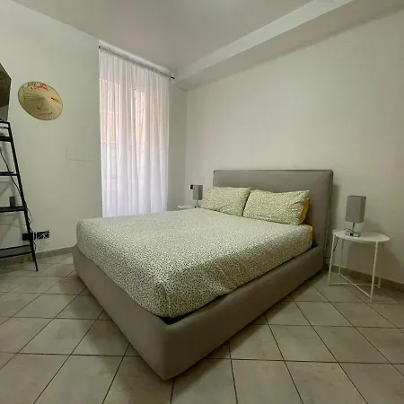 Casa Celeste, Bilocale Nel Pieno Centro Di Alassio Exterior foto